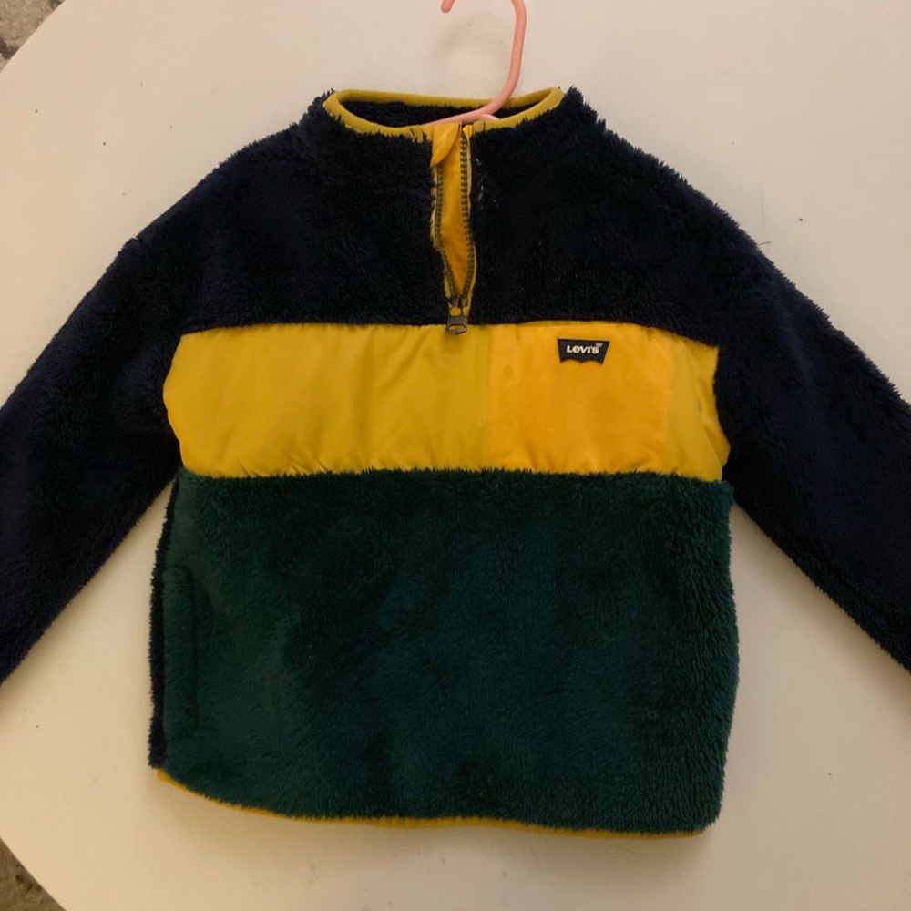 4T Levi’s Sherpa Half zip